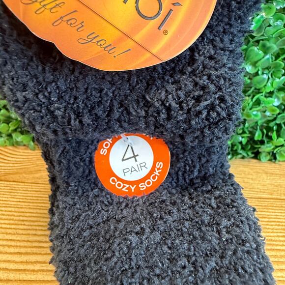 New 4 Pack Of MeMoi Fuzzy Cozy Halloween Socks Fall Colors Womens Bundle Gift - Picture 2 of 5